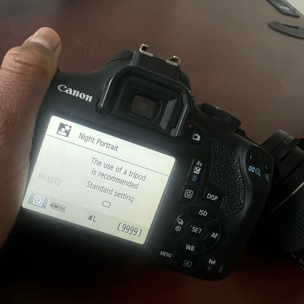 Canon Rebel T7 Camera